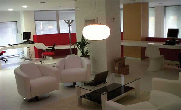 UniCredit lady branch