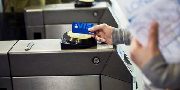 Trasporto pubblico pagamenti c-less