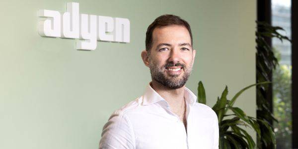 Adyen gestione dei pagamenti BNPL Scalapay